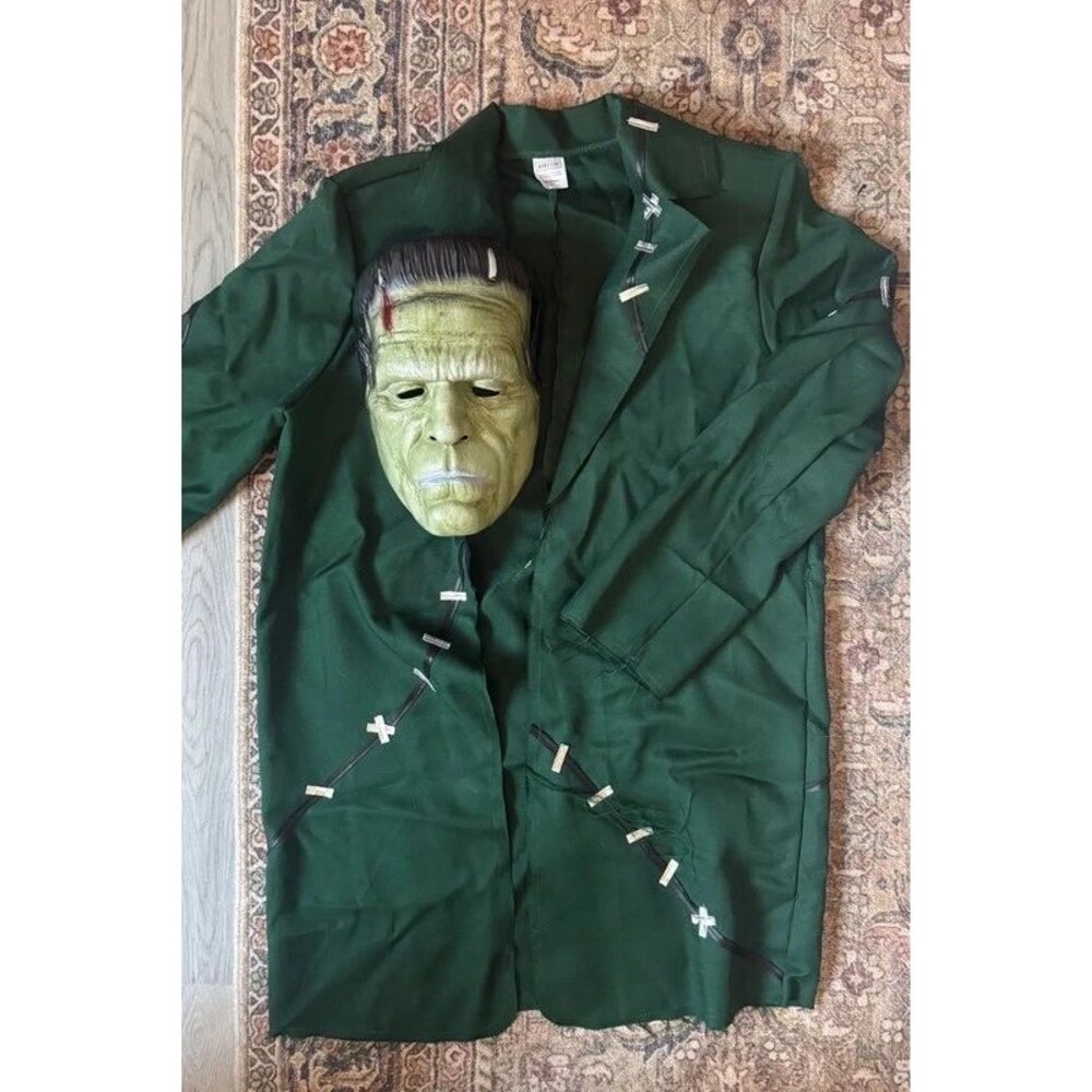 Monsters Frankenstein Men’s Small Costume Jacket and Mask